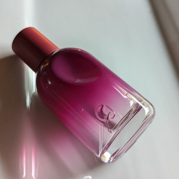 Glossier You Rêve - Picture 15 of 16